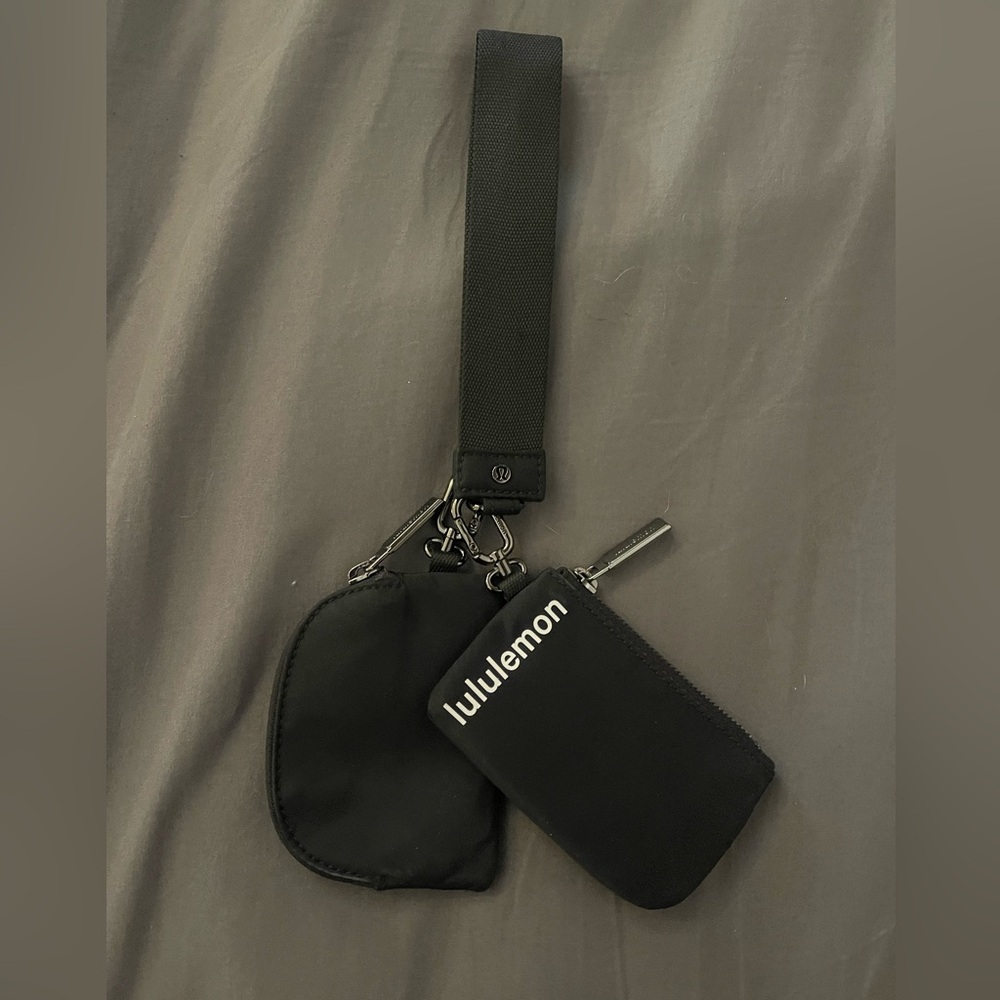 Lululemon Black dual pouch wristlet